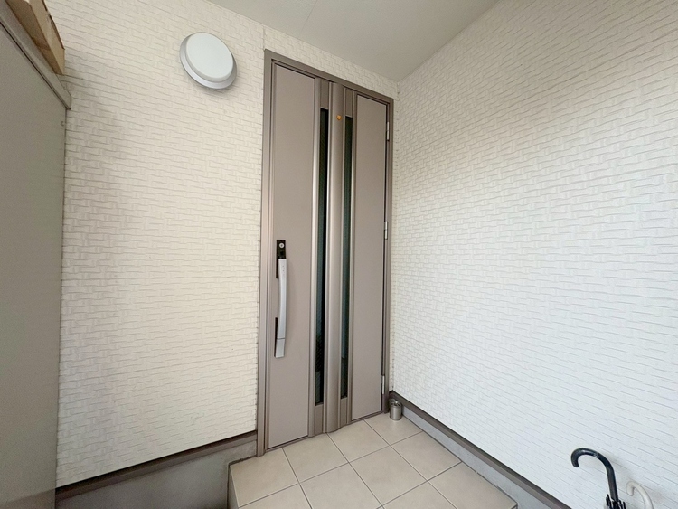 玄関 玄関を開ければ、そこは安らぎのご自宅。