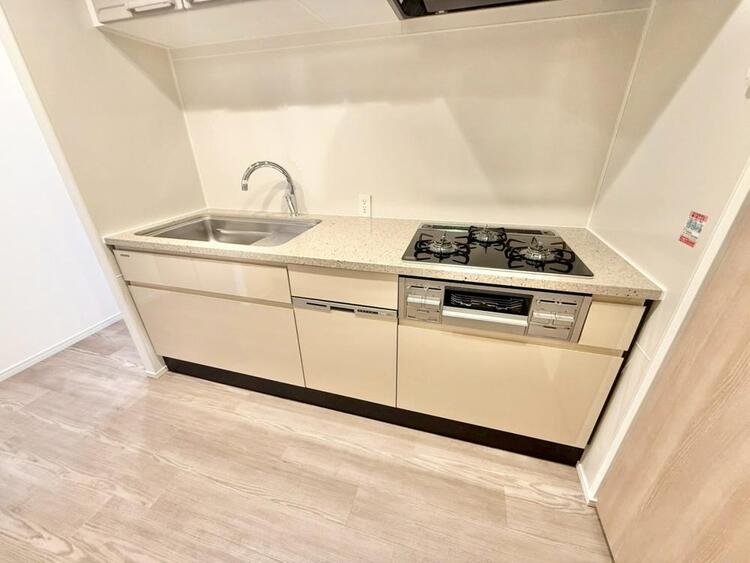 その他 使いやすくスタイリッシュなキッチン空間になっております。