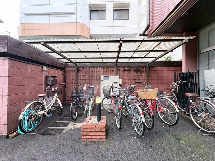 その他 駐輪場も綺麗に整頓されています。※空き状況は都度ご確認下さい。
