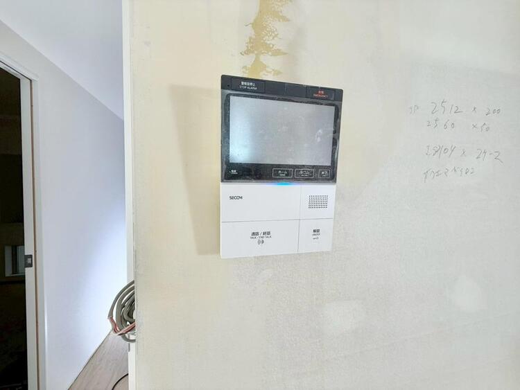 その他 誰が来てもわかる様にモニター付きインターホンを設置。
