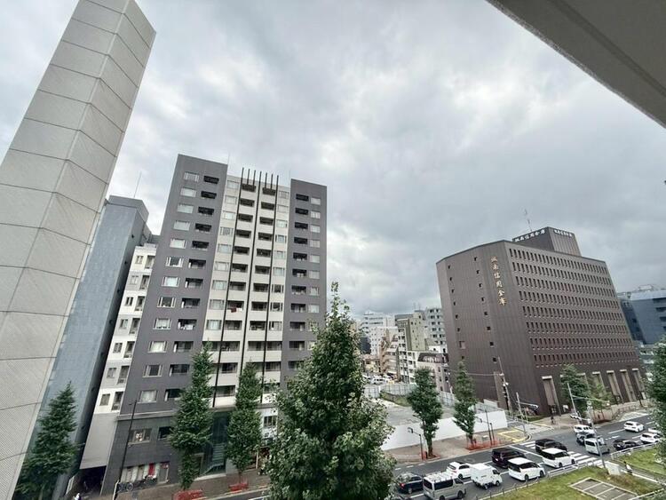 その他 眺望や窓からの景色が良いと、家で過ごす時間も快適です。