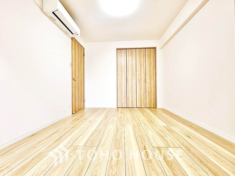内装 【居室】シンプルで使いやすく、どんな家具にも馴染む居室です。