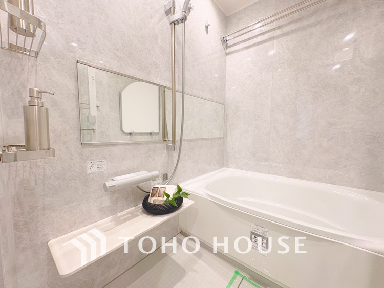風呂 【BATHROOM】◆プライベートな空間◆simpleだからrelaxできるんです。こころもからだもキレイさっぱり。