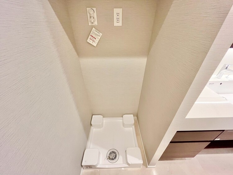 その他 十分な広さの脱衣所。