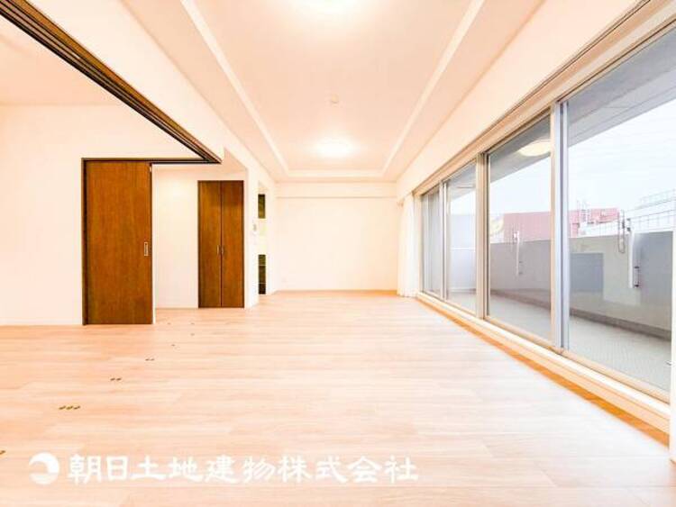 居間 【リビング】リビングで家族との時間、自分の時間を大切にできる空間を作りました。