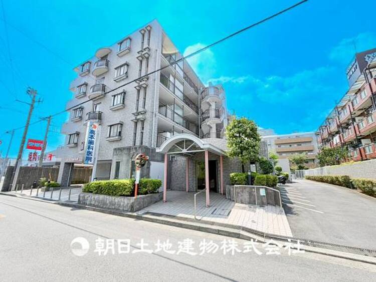 外観 【現地写真】表現された空間はたくさんの光を浴び、風を感じ、暮らしの時間を豊かにし、大切な家族の思い出を刻んでいきます。