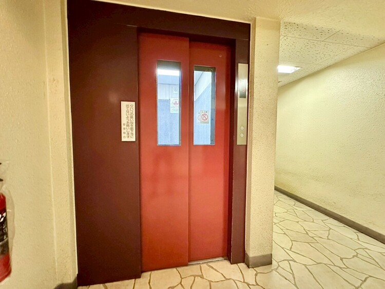 その他 エレベーター完備のため荷物が多くなっても安心。