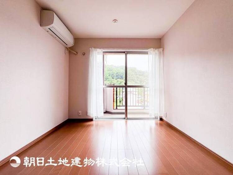 内装 【居室】大切な家族一人ひとりの大切な個別空間をつくりあげました。