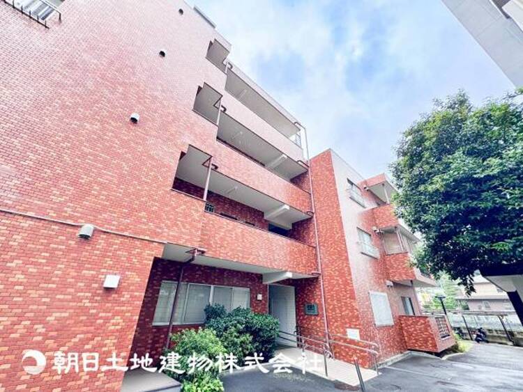 外観 【外観写真】時間のゆとりと空間、暖かな陽光がもたらす光と風を独占してください。