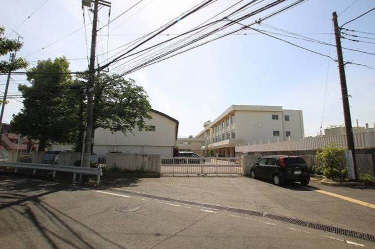 周辺 新町中学校まで約1081ｍ (徒歩14分)