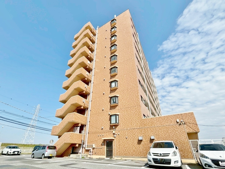 外観 現地に足をお運びいただいた際には、周辺散策などをお勧めいたします。