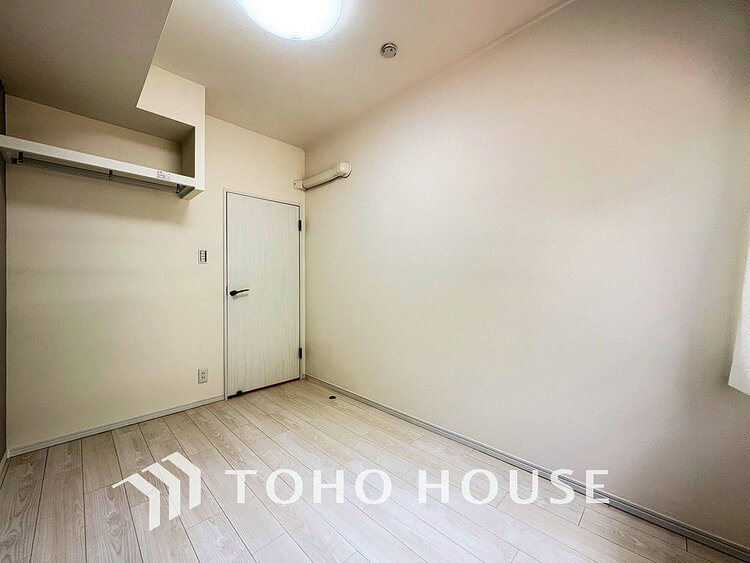 内装 シンプルですっきりとした室内は飽きのこない居心地の良い雰囲気