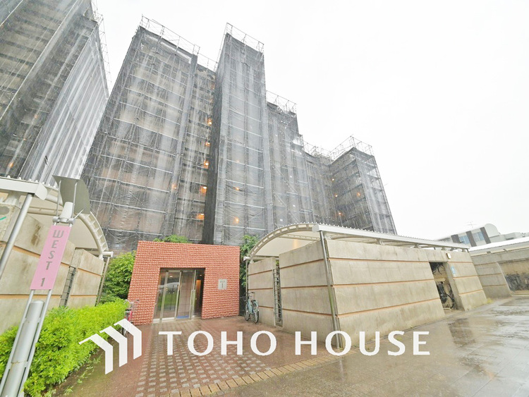 外観 〜「尻手」駅まで徒歩4分の好立地〜コンビニが近くて便利〜3LDKリノベーション住戸〜