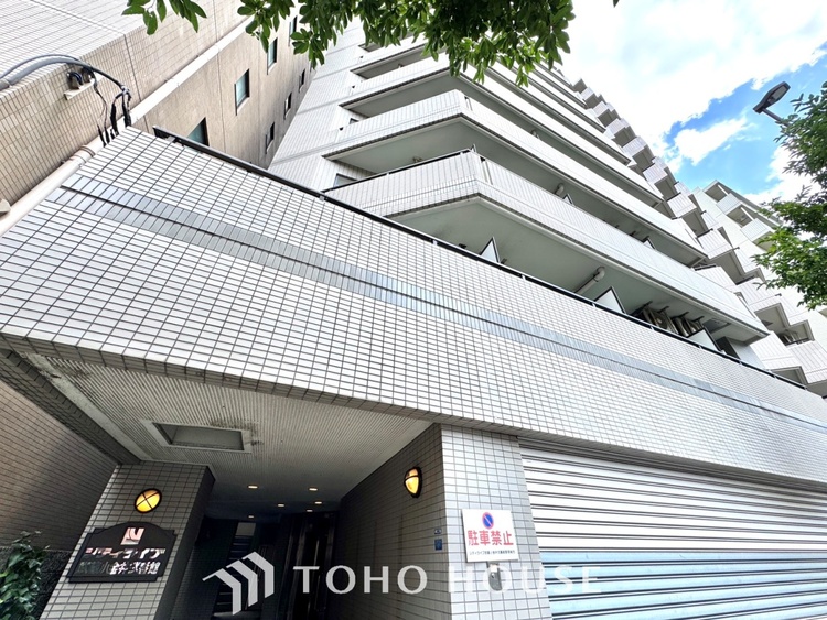 外観 【隠された美しさ】流麗な音楽が流れているような繊細でいながら整然かつ堅牢なこの空間。この空間は確かに美しい。しかし、そこには美しさ以上のものが隠されている。