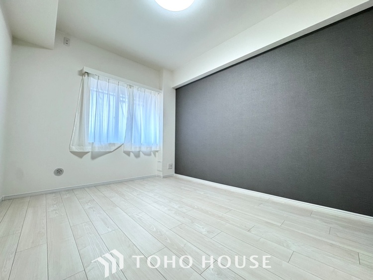 内装 【Private room】光に包まれるように設計された空間。太陽の光が爽やかな目覚めを誘う。きっと今日も素敵な1日に。