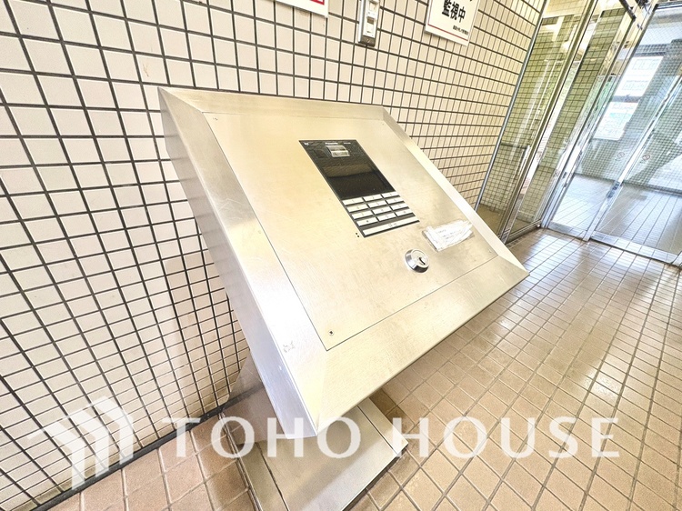 外観 【ロビー】落ち着いた雰囲気に包まれたロビー空間。住まう方や訪れる人を優しく迎えてくれる共用スペースです。