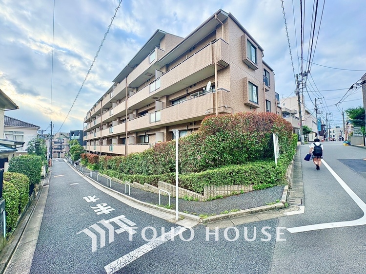 外観 【そよぐ風、緑の香り】澄み切った空気。移ろう季節の中、ゆっくりと流れる時間を、大切な人と愛でる至福。幸せを噛みしめる穏やかな生活。