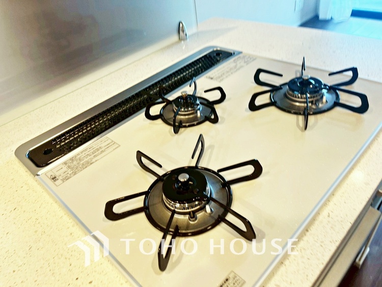 キッチン 【KITCHEN】◆家族のおはよう◆の声を笑顔で迎えてあげられるシステムキッチン。朝ごはんが楽しみでちょっと早起きしたくなるんです。