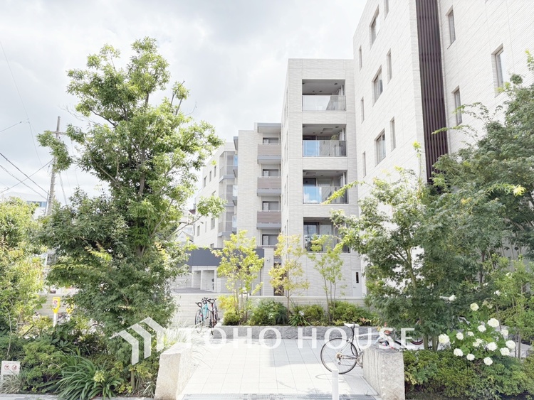 バルコニー 【BALCONY】◆Open new door◆扉の向こうには青空が広がっている。