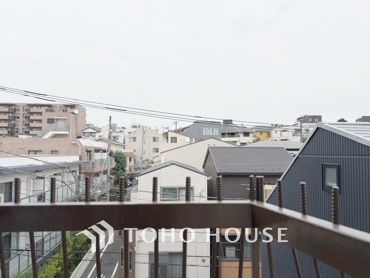 バルコニー 【BALCONY】◆Open new door◆扉の向こうには青空が広がっている。