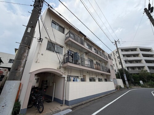 エスカイア三軒茶屋の物件画像