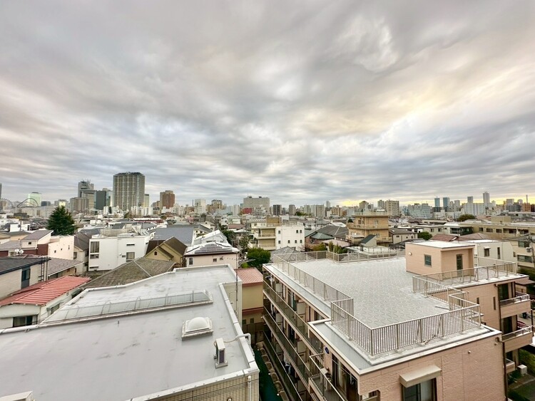 その他 眺望や窓からの景色が良いと、家で過ごす時間も快適です。