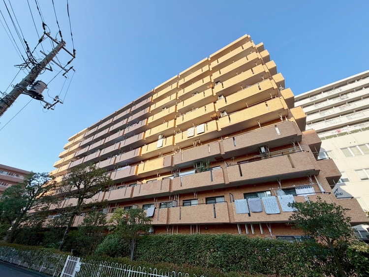 その他 飽きのこないシンプルモダンな外観です。