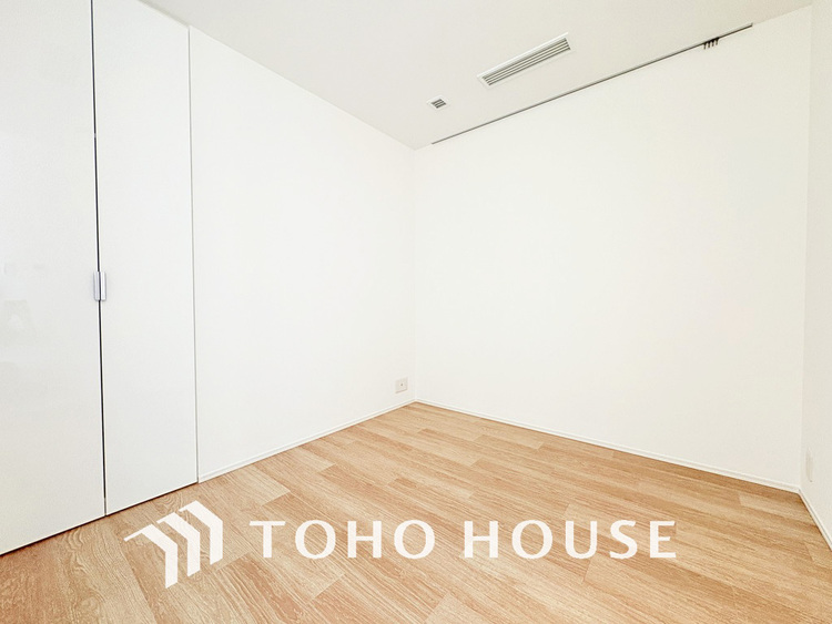 内装 シンプルですっきりとした室内は飽きのこない居心地の良い雰囲気です
