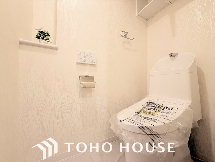 トイレ トイレには快適な温水洗浄便座付