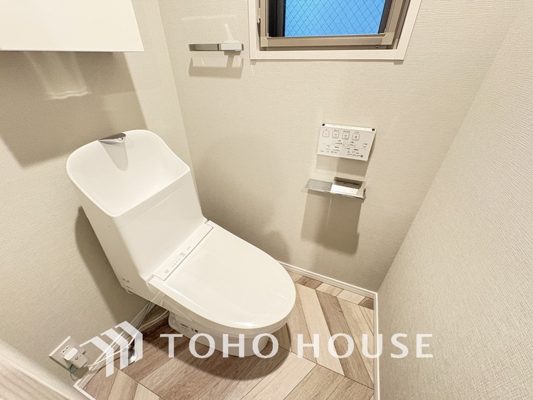 トイレ トイレには快適な温水洗浄便座付