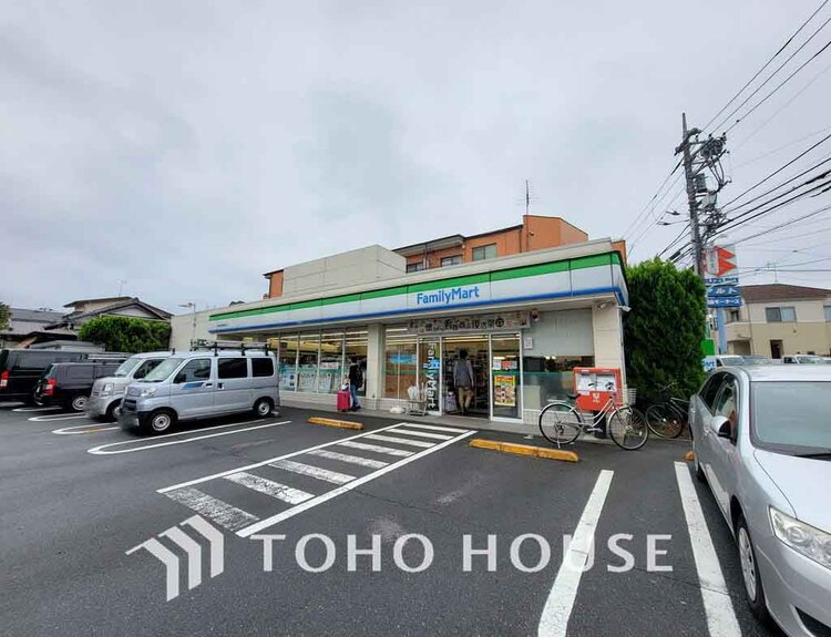 周辺 ファミリーマート 世田谷成城通り店　距離1000ｍ