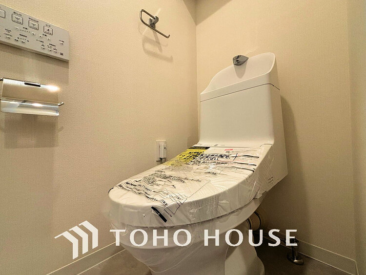 トイレ トイレには快適な温水洗浄便座付