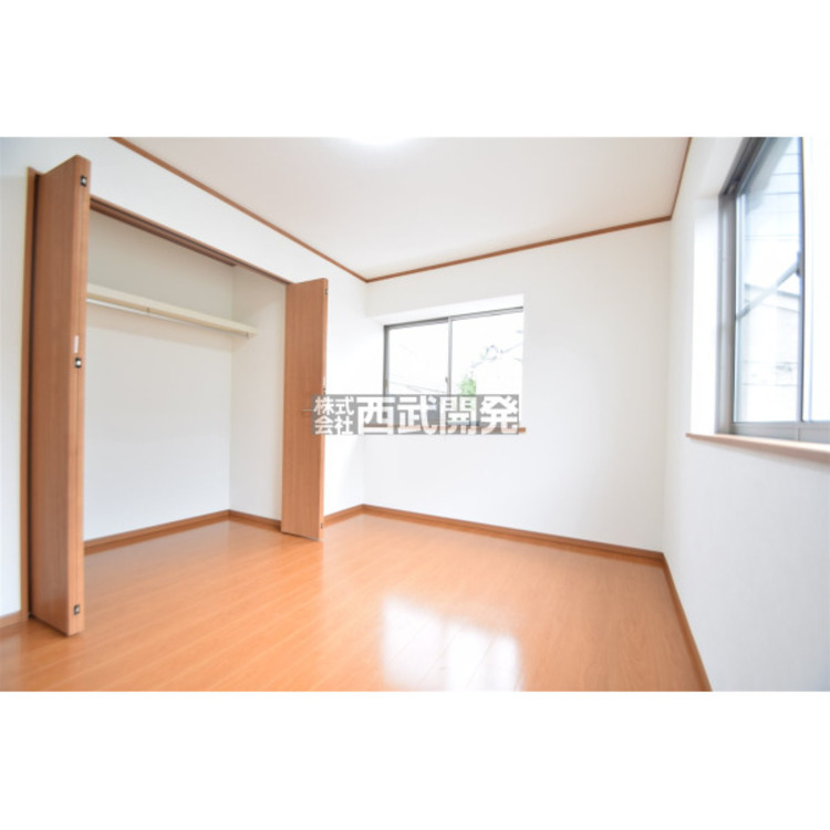 内装 洋室6帖