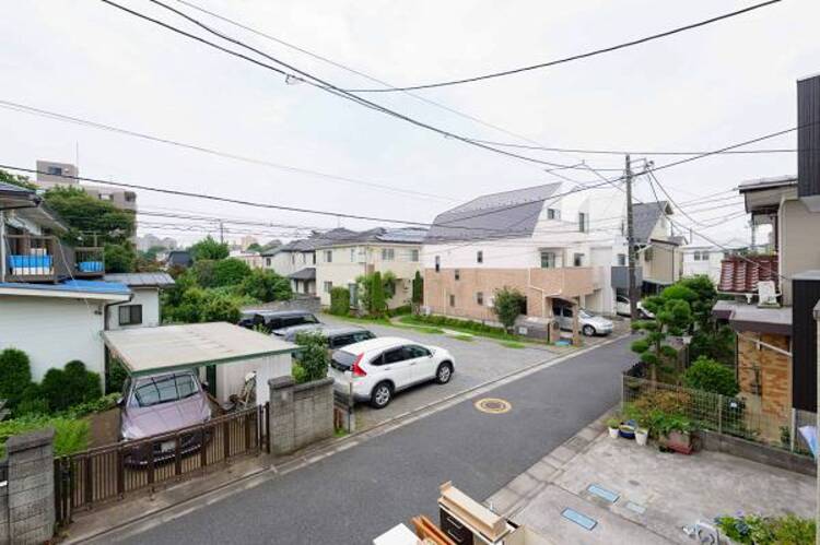 その他 開放感のある眺望。季節による景色の変化を日常の生活と共に感じてください。