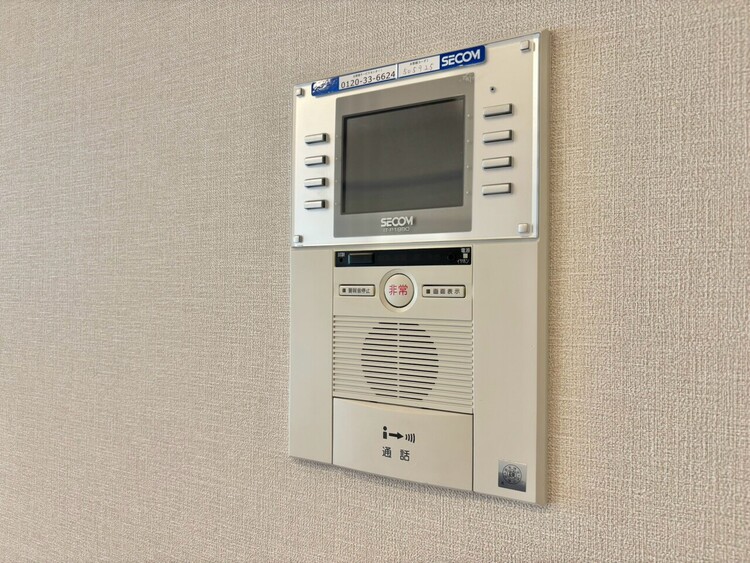 その他 誰が来てもわかる様にモニター付きインターホンを設置。