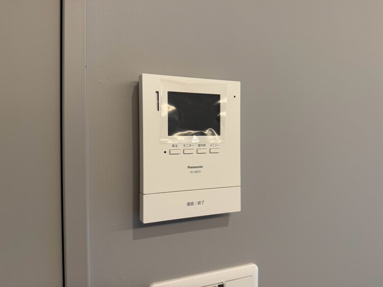 その他 誰が来てもわかる様にモニター付きインターホンを設置。