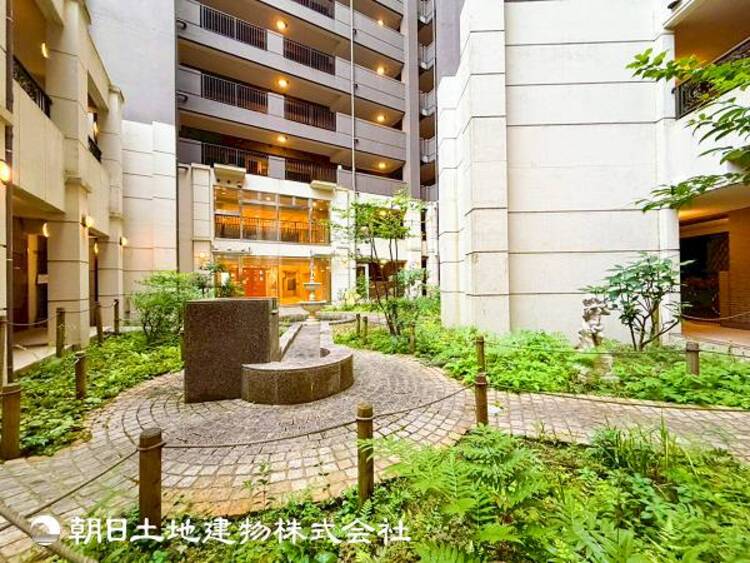 その他 【共有部】表現された空間はたくさんの光を浴び、風を感じ、暮らしを豊かにしてくれます。家族の思い出を刻んでいきます。
