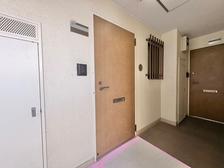 玄関 玄関を開ければ、そこは安らぎのご自宅。