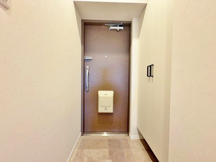 玄関 シューズボックスを完備した玄関です。