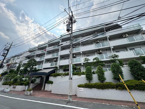 小滝台マンションの物件画像