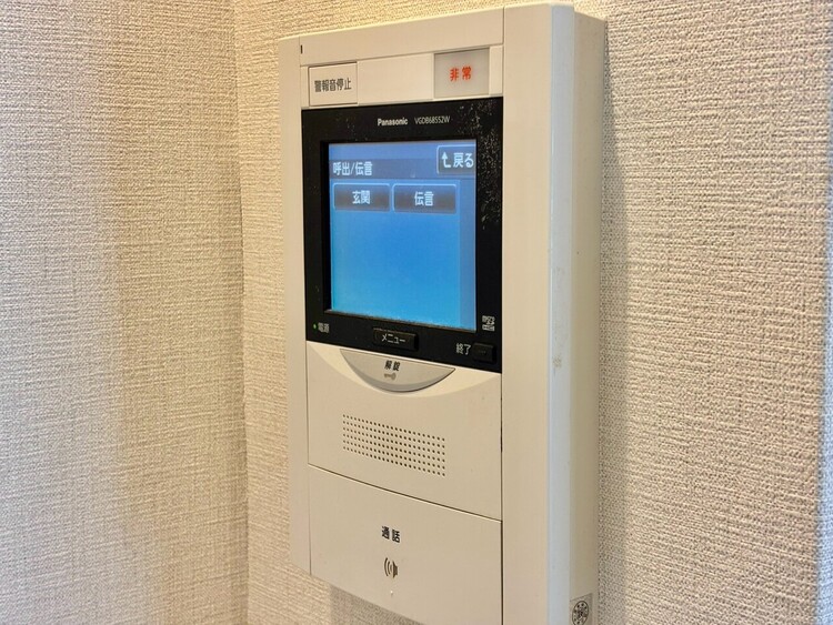 その他 誰が来てもわかる様にモニター付きインターホンを設置。