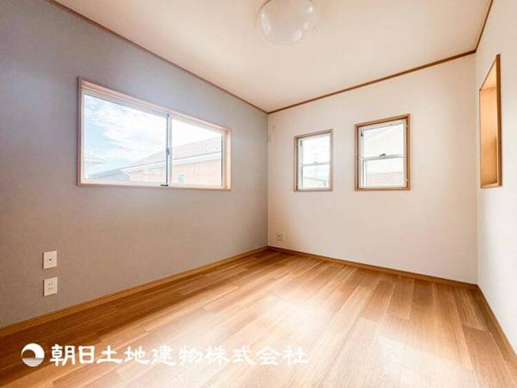 内装 