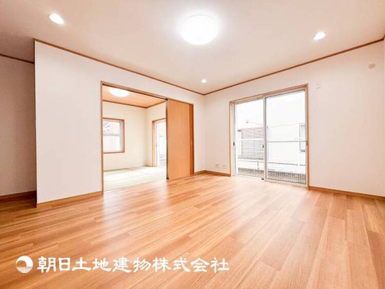 居間 