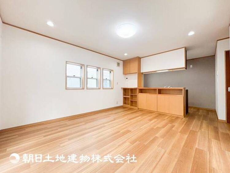居間 