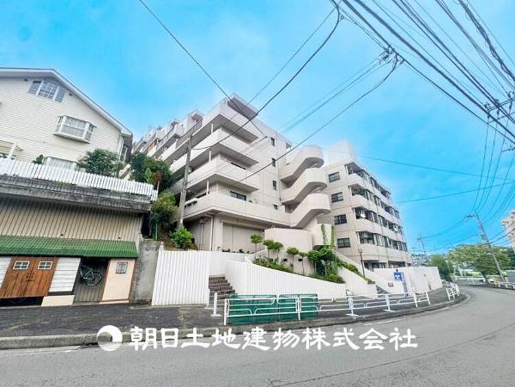 外観 【外観・立地】将来にわたって資産価値が継続するな佇まい。ここから始まる変わらない価値観はこの先も継続していきます。