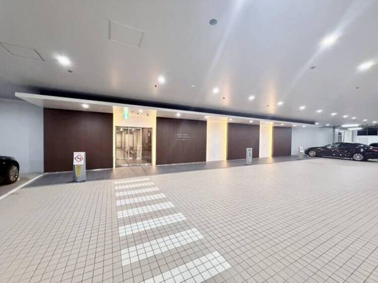 その他 玄関につながる駐車スペースなので重い荷物の出し入れの負担を最小限に抑えられます。