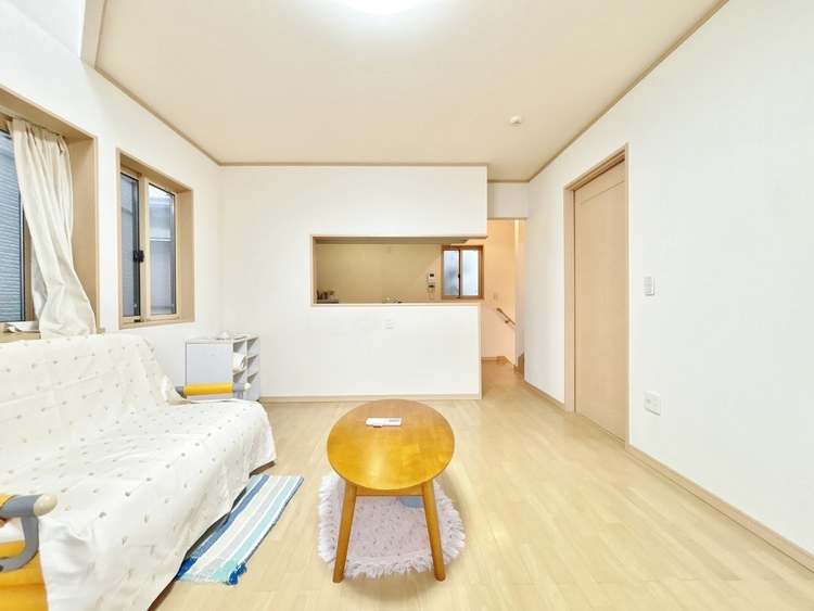 居間 過ごす時間が、たくさんの思い出として紡がれていく場所。