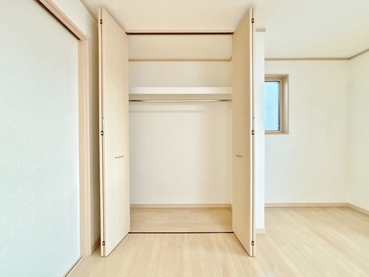 収納 居室にはクローゼットがあり、荷物もスッキリ収納して快適にお過ごしいただけます。