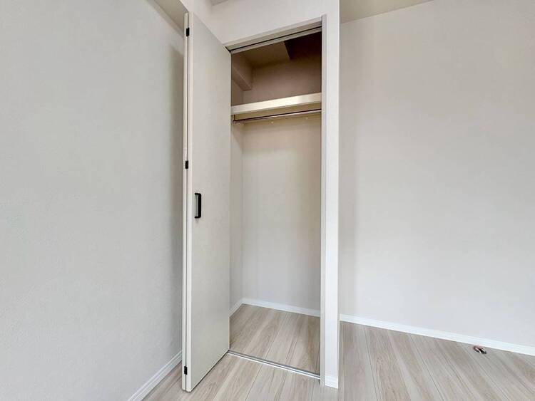 収納 居室にはクローゼットがあり、荷物もスッキリ収納して快適にお過ごしいただけます。