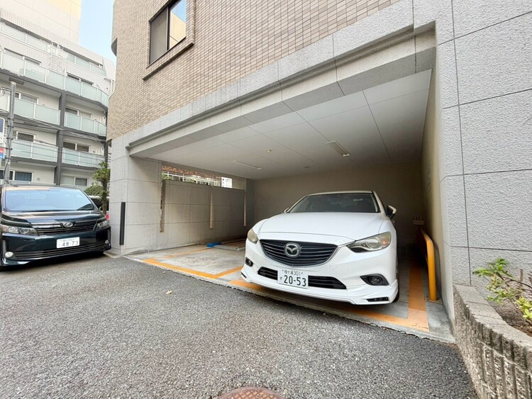 その他 駐車スペースが嬉しいですね。※空き状況は都度ご確認下さい。